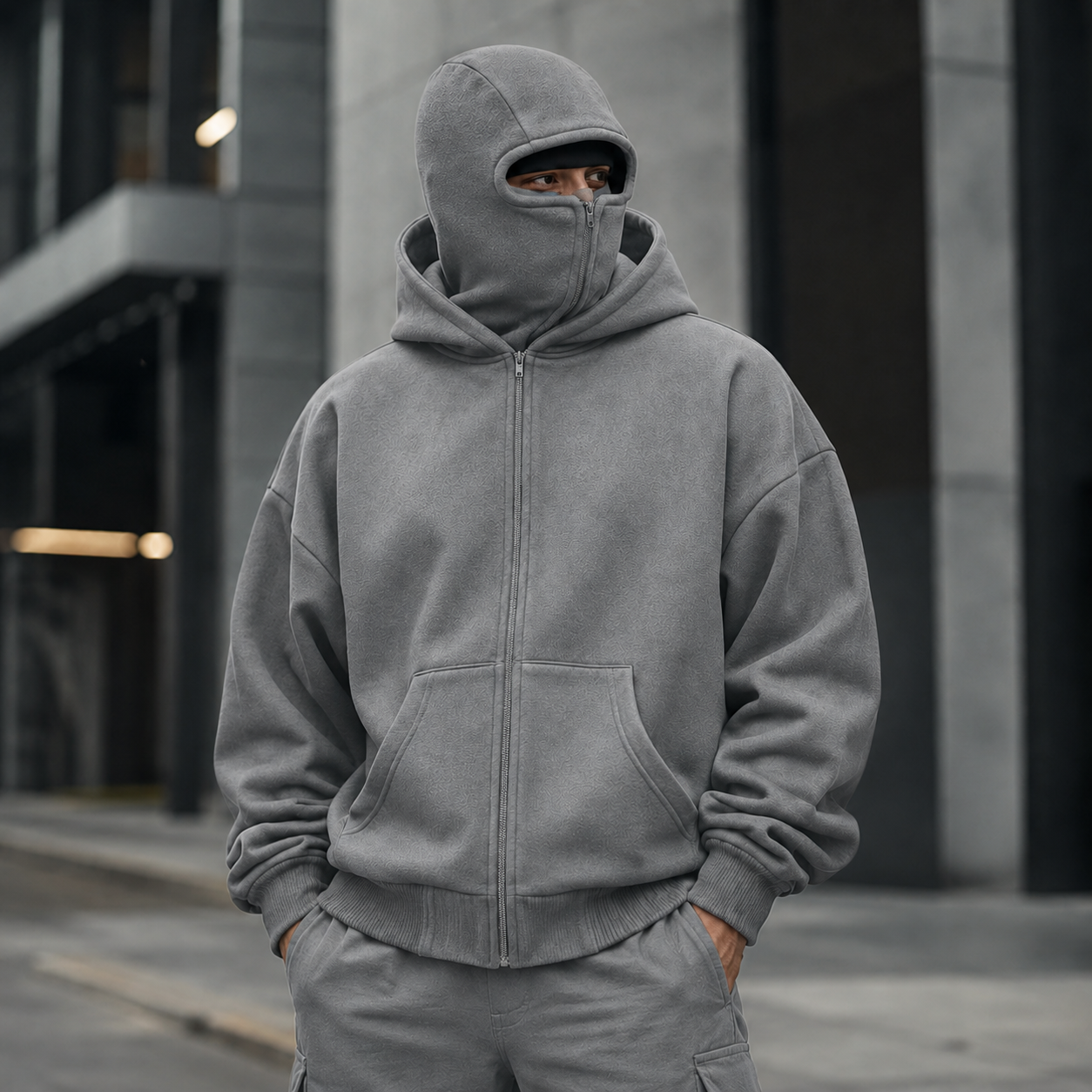 Hoodie Premium con Pasamontañas